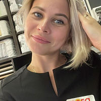 Алексова Эльза Жановна