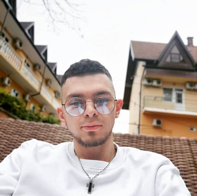 Комошилов Никита Викторович